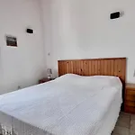 Maison De En Bord De 莫吉奥