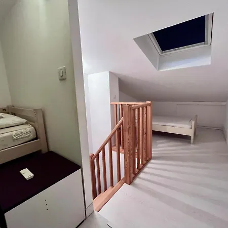 Maison De En Bord De *