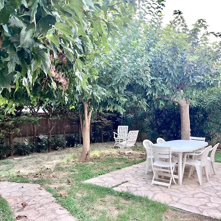 Maison De En Bord De 莫吉奥